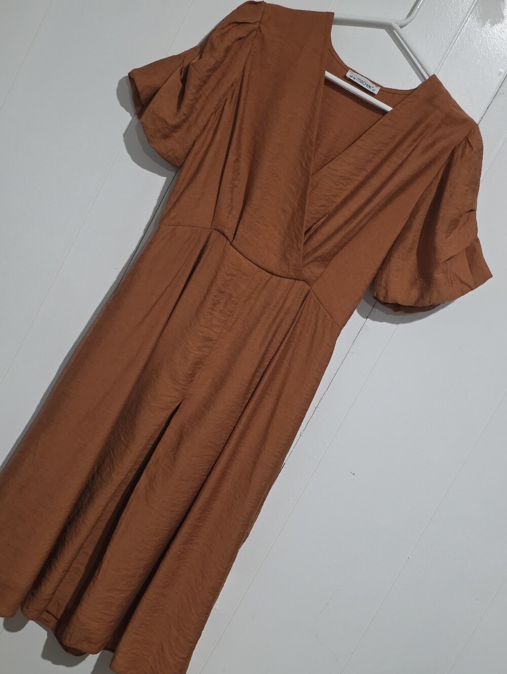 Cinnamon Colored Flowy Midi Dress Puff Sleeves, Fitted Waist, V-neck Size 10-12.